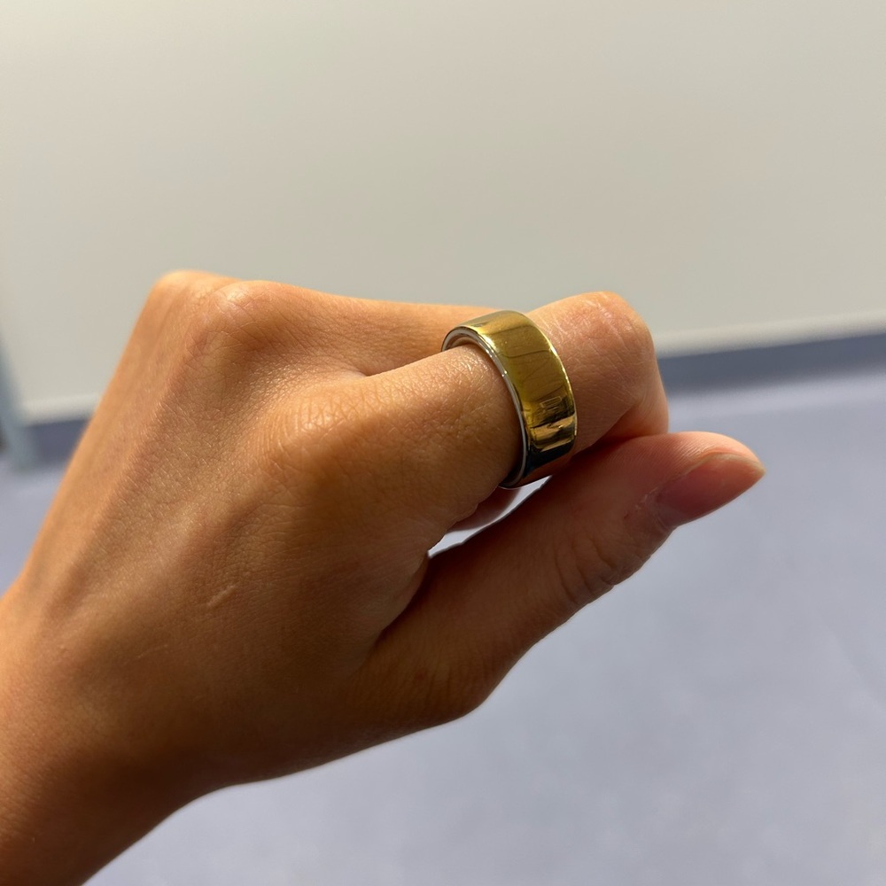 USED ROSE GOLD OURA RING SIZE 8